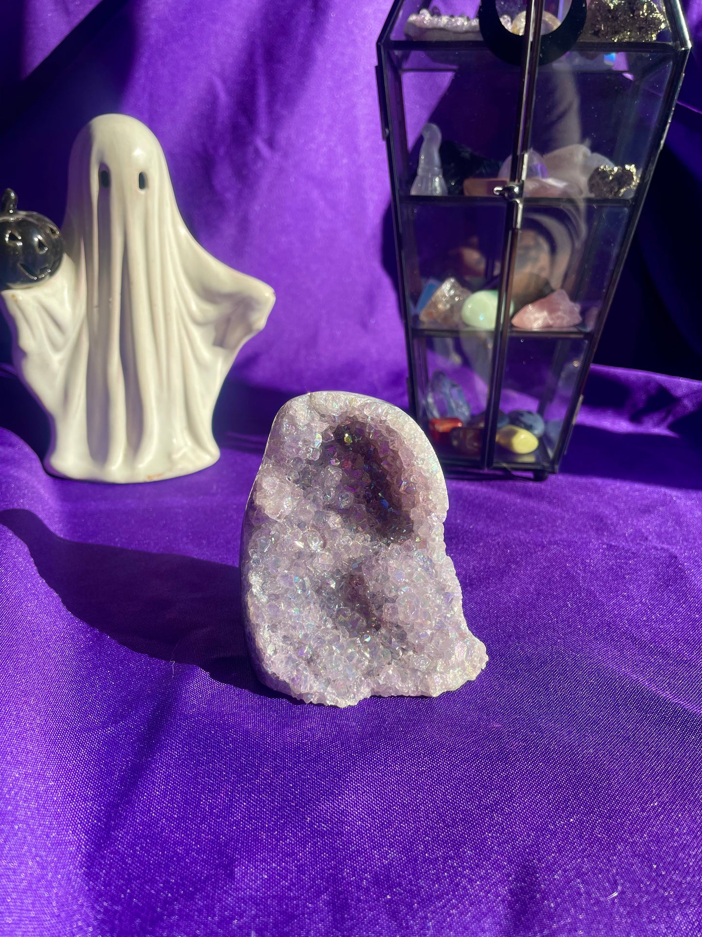Druzy aura amethyst cut base
