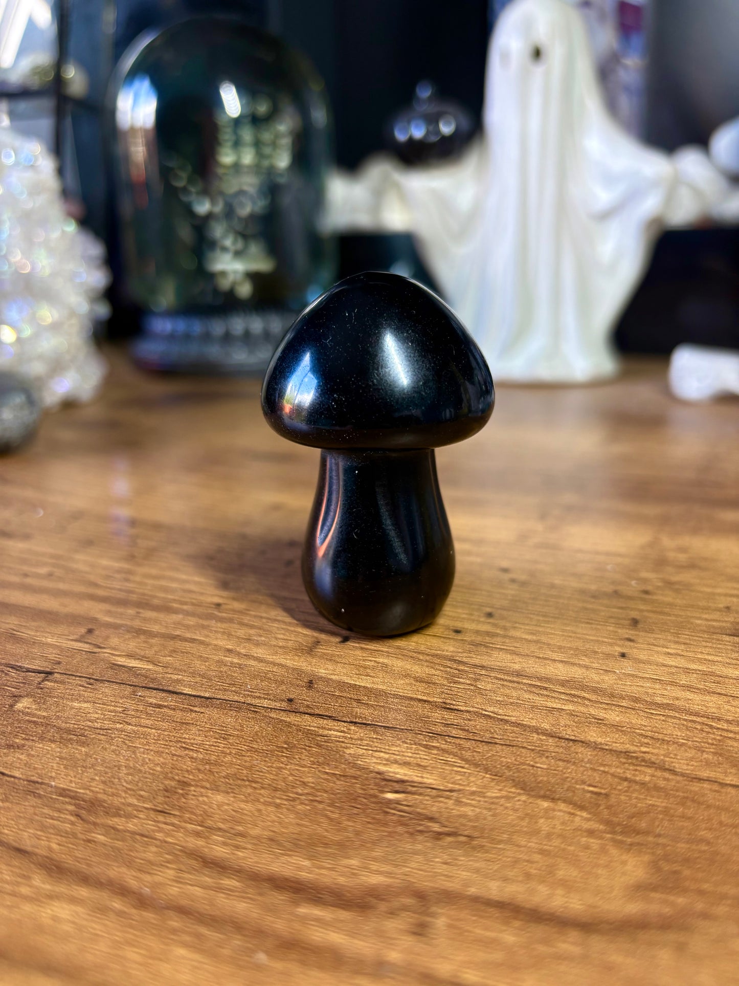 Black obsidian mushroom carving