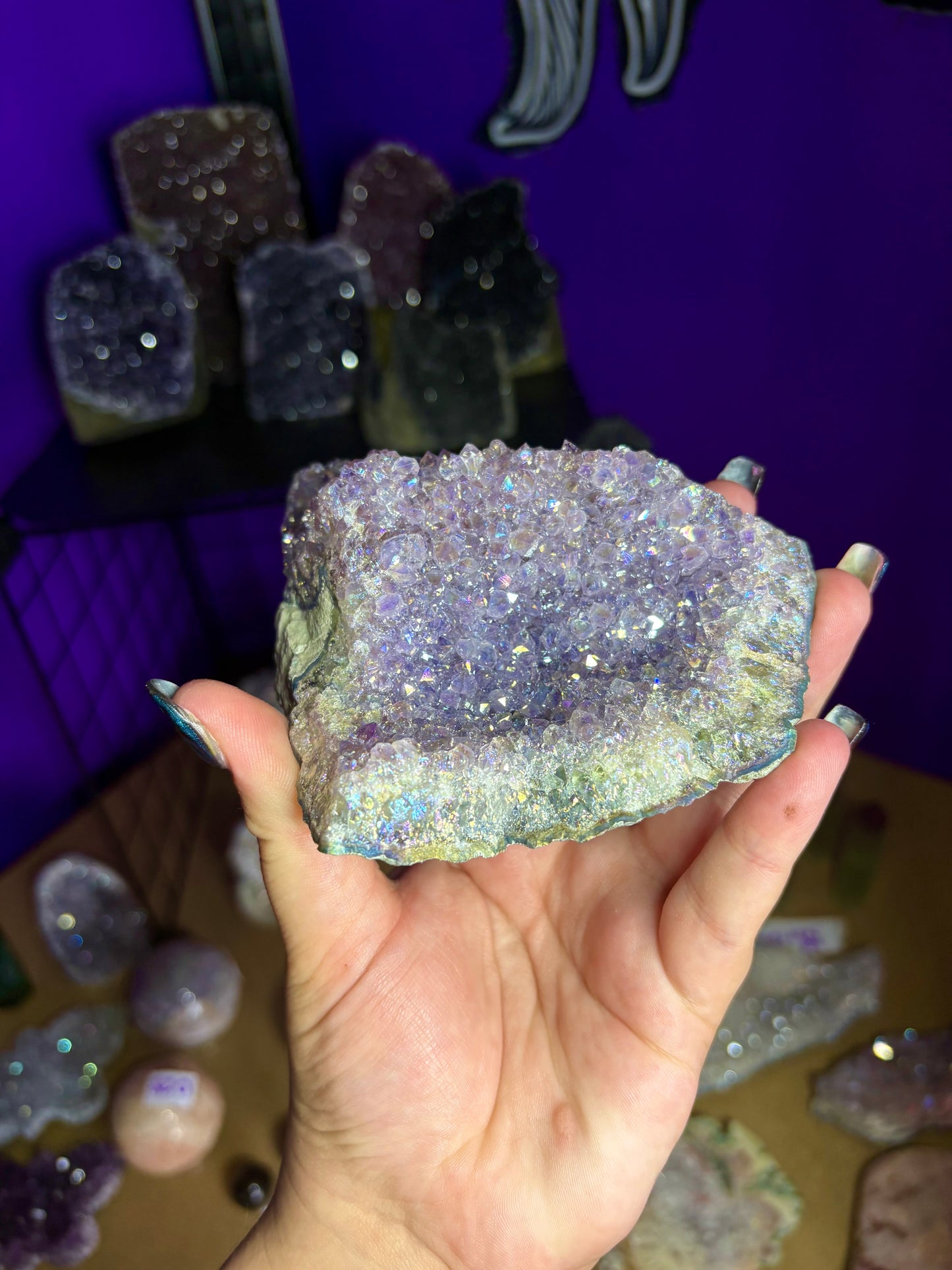 Aura amethyst druzy bed