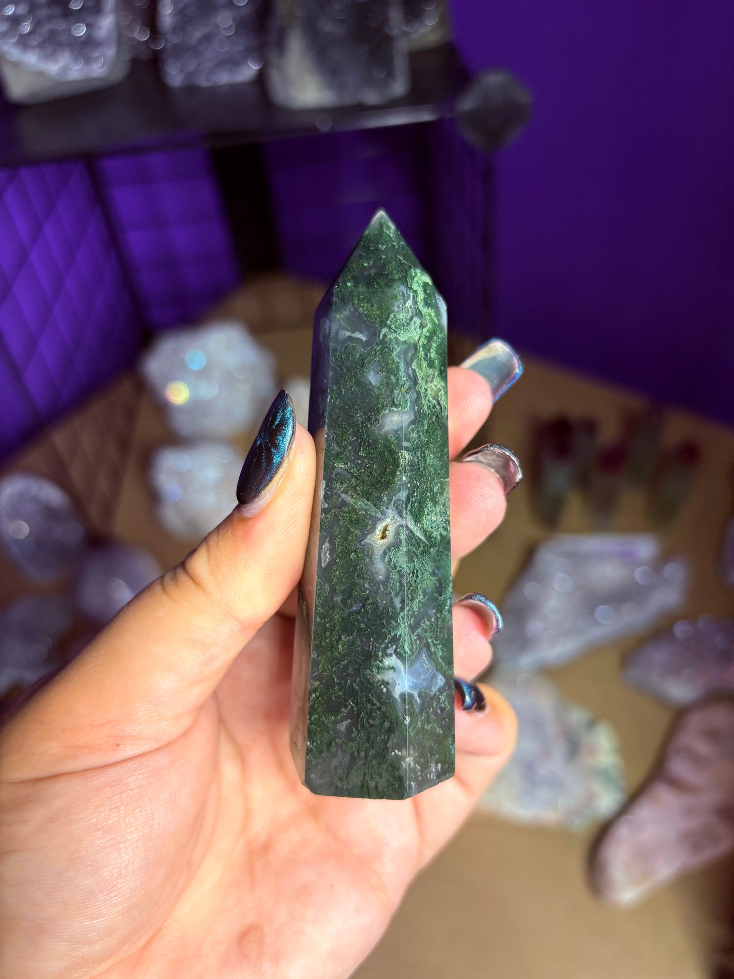 Moss agate point