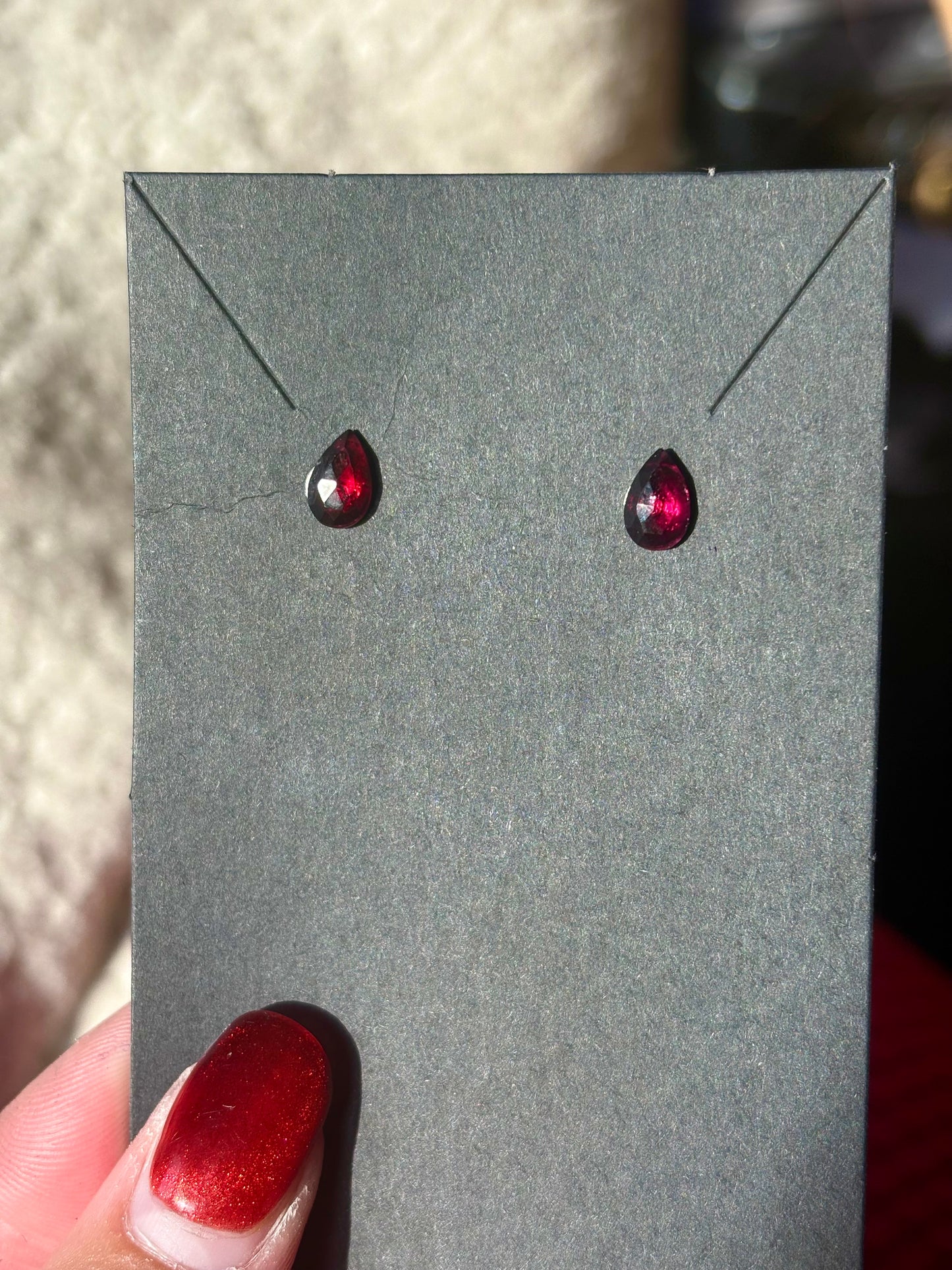 Star cut garnet stud earrings