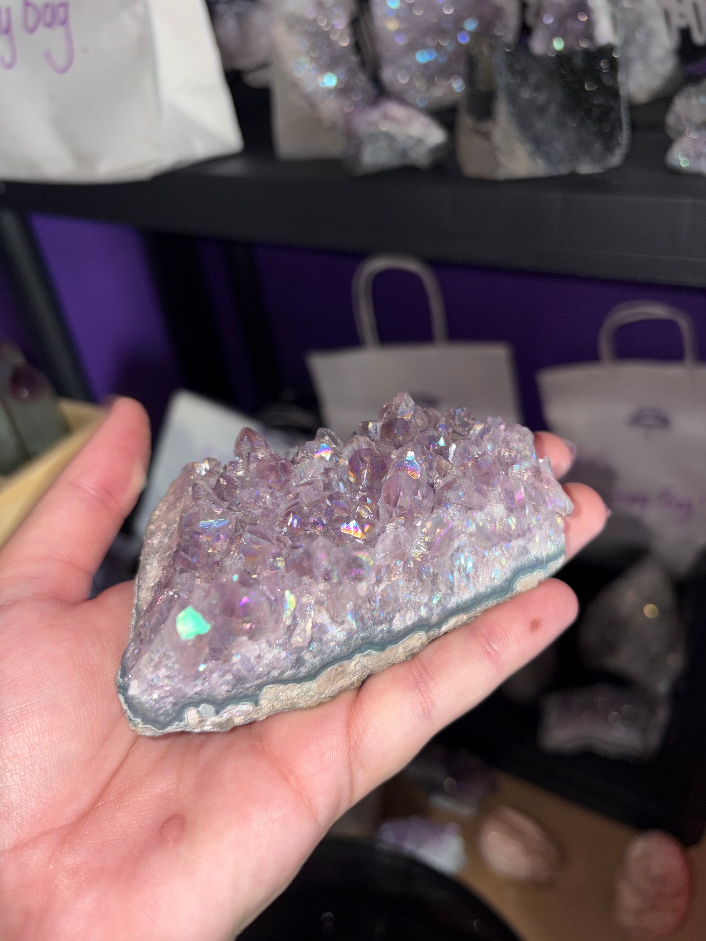 Druzy aura amethyst bed