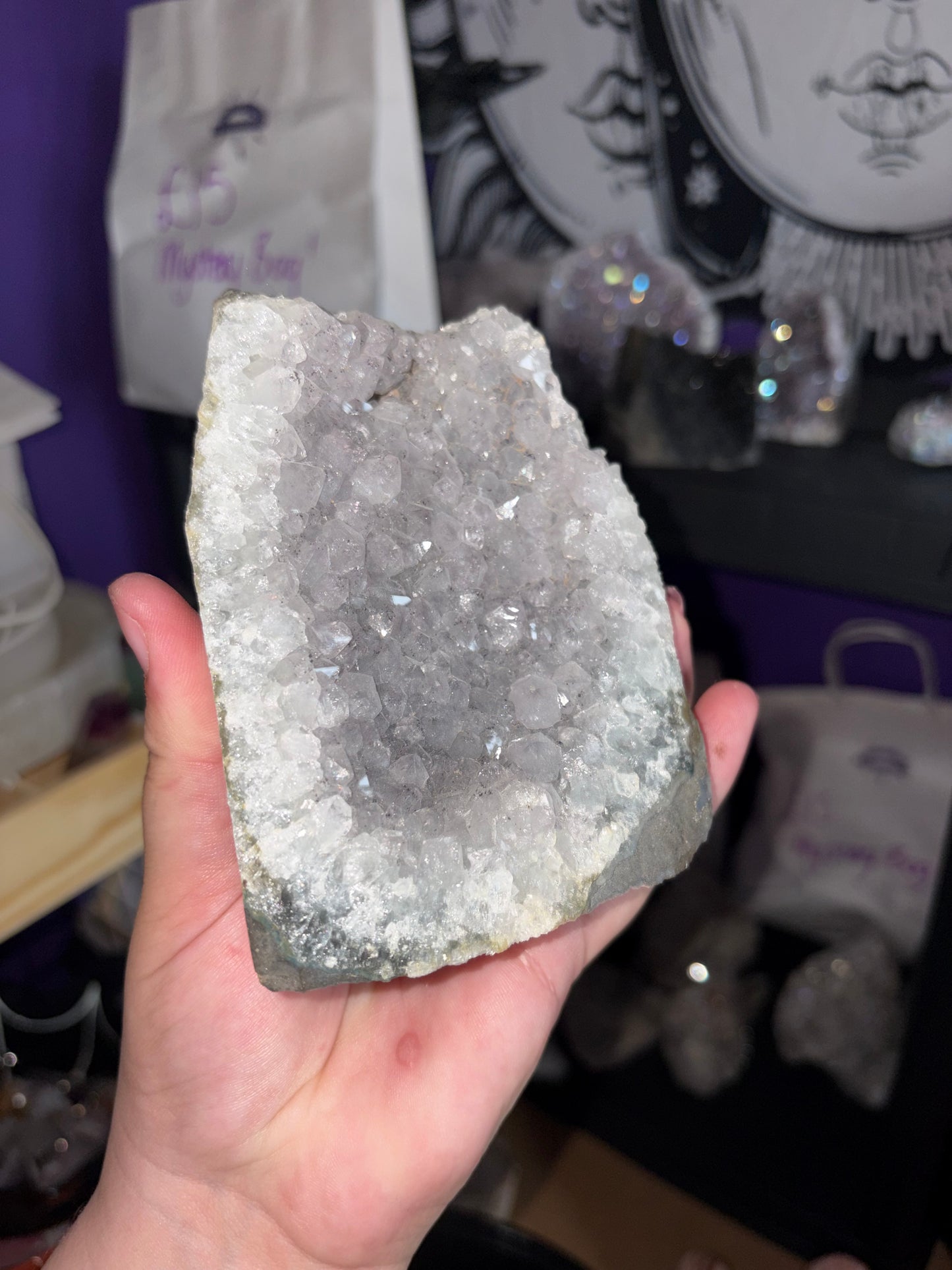 Druzy snowy amethyst cut base