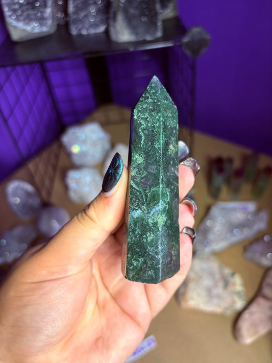 Moss agate point