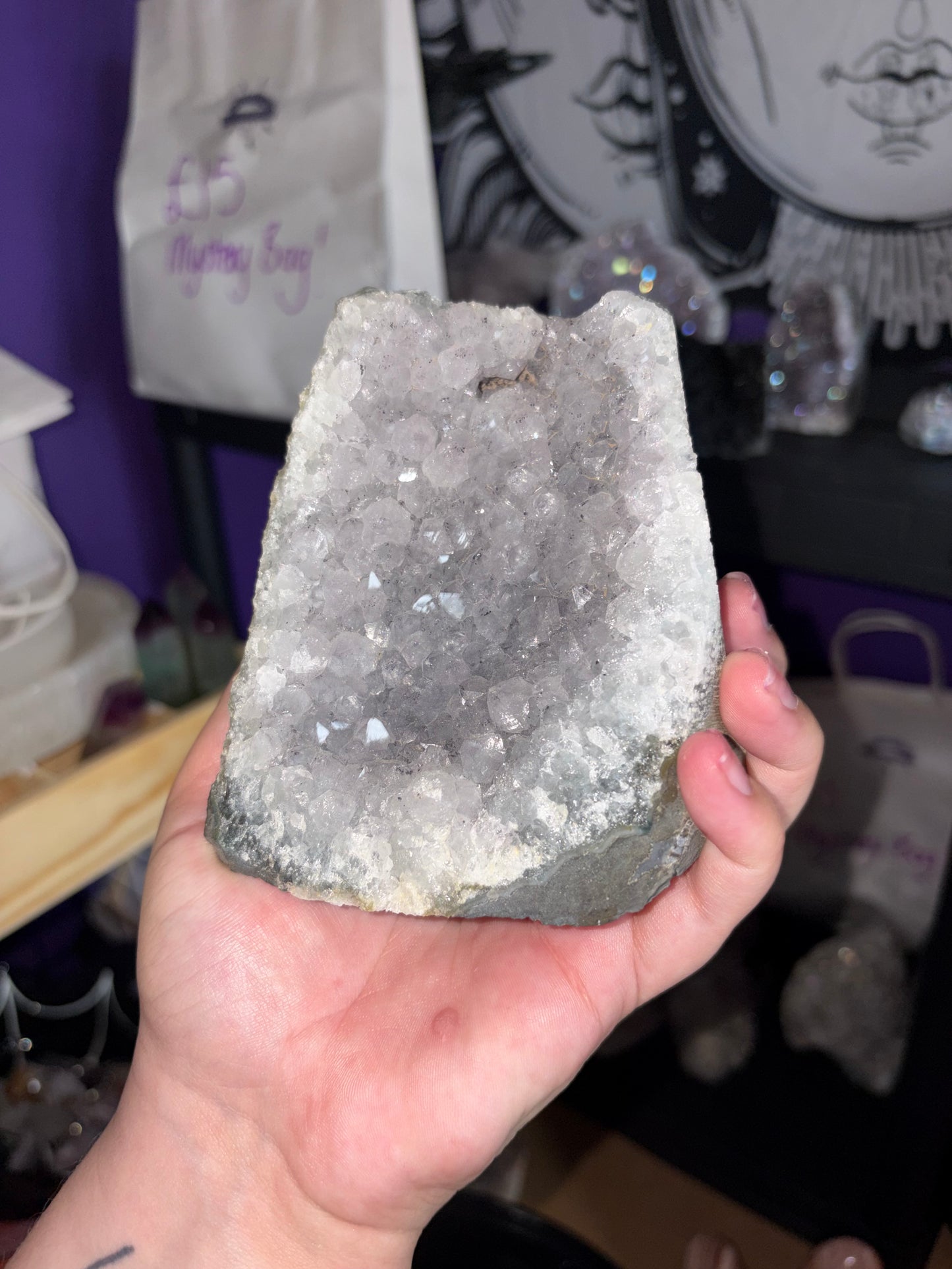 Druzy snowy amethyst cut base