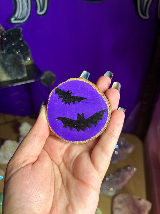 Bat small wooden slice painting