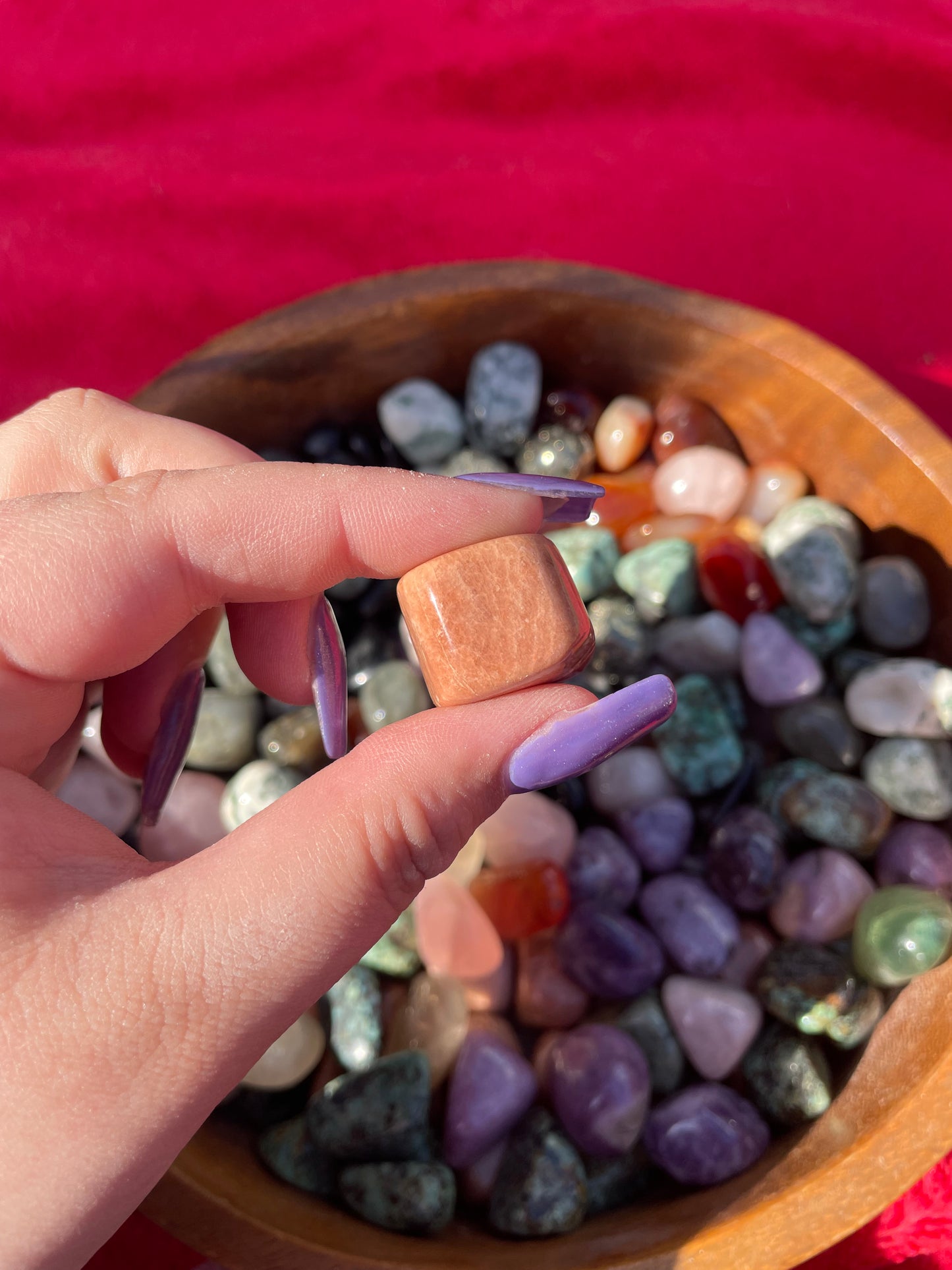 Crystal tumble stones