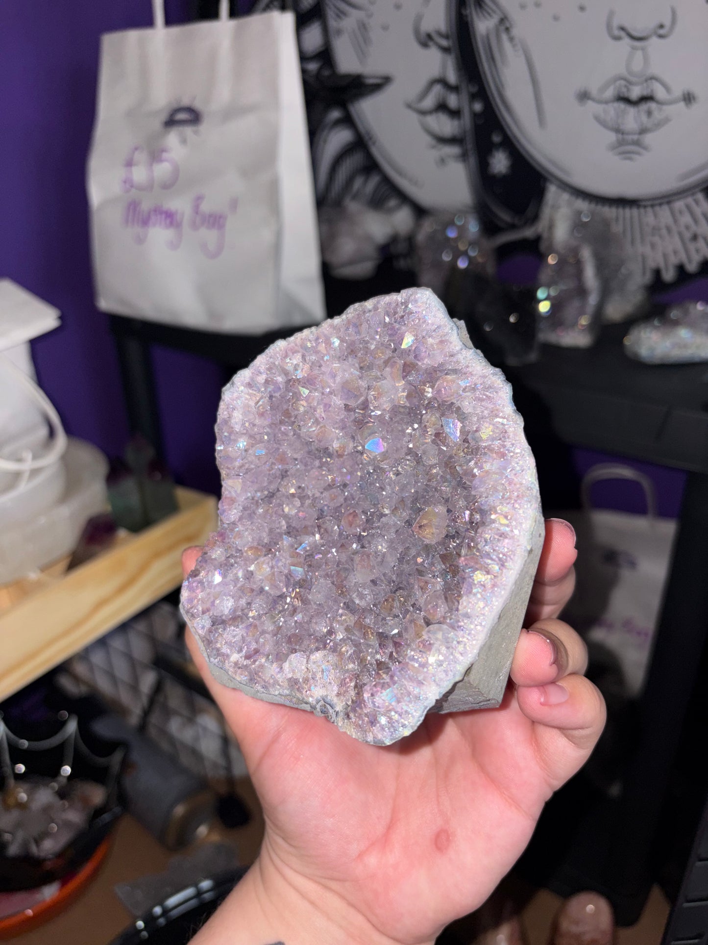 Druzy aura amethyst cut base