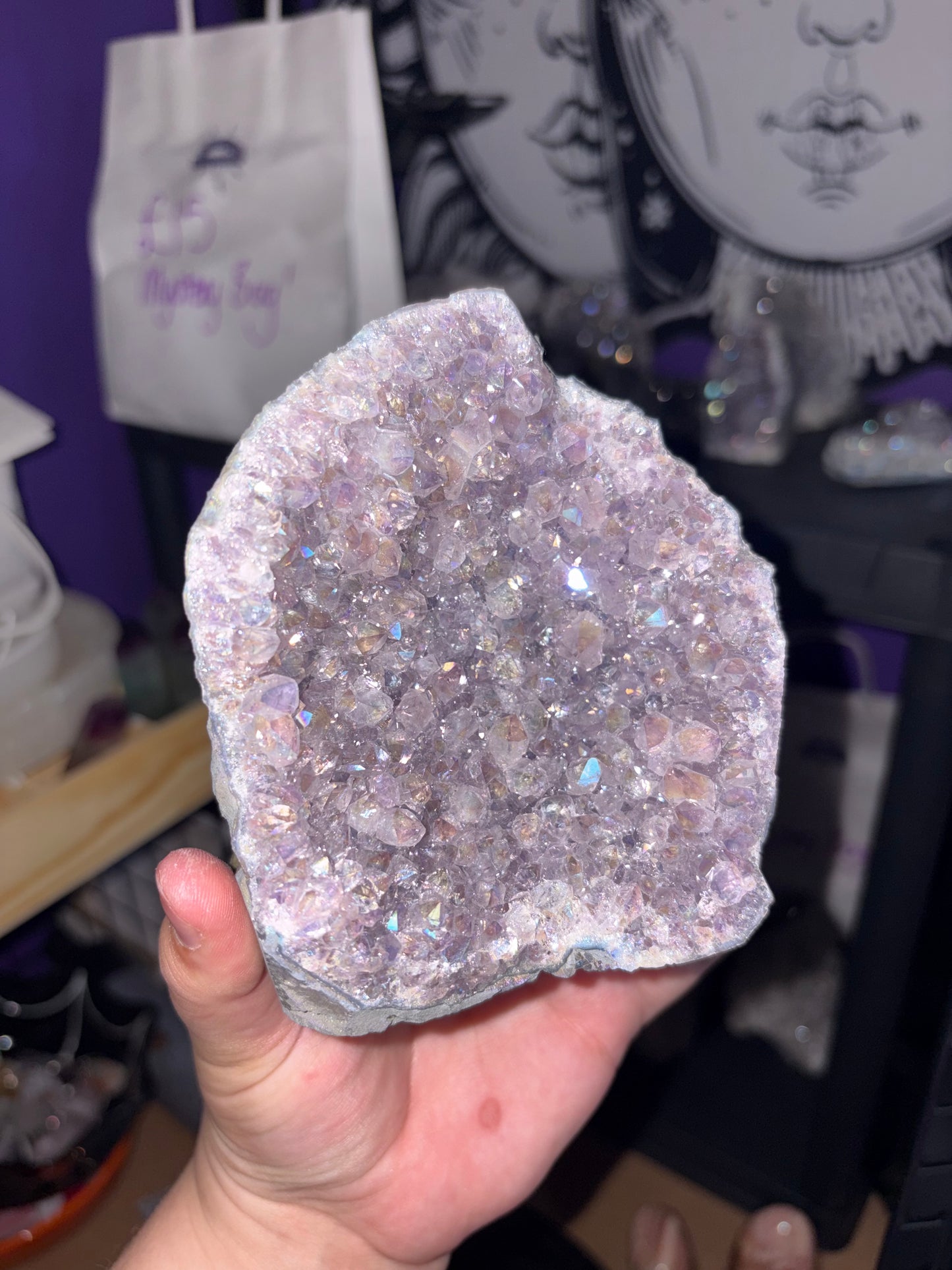 Druzy aura amethyst cut base