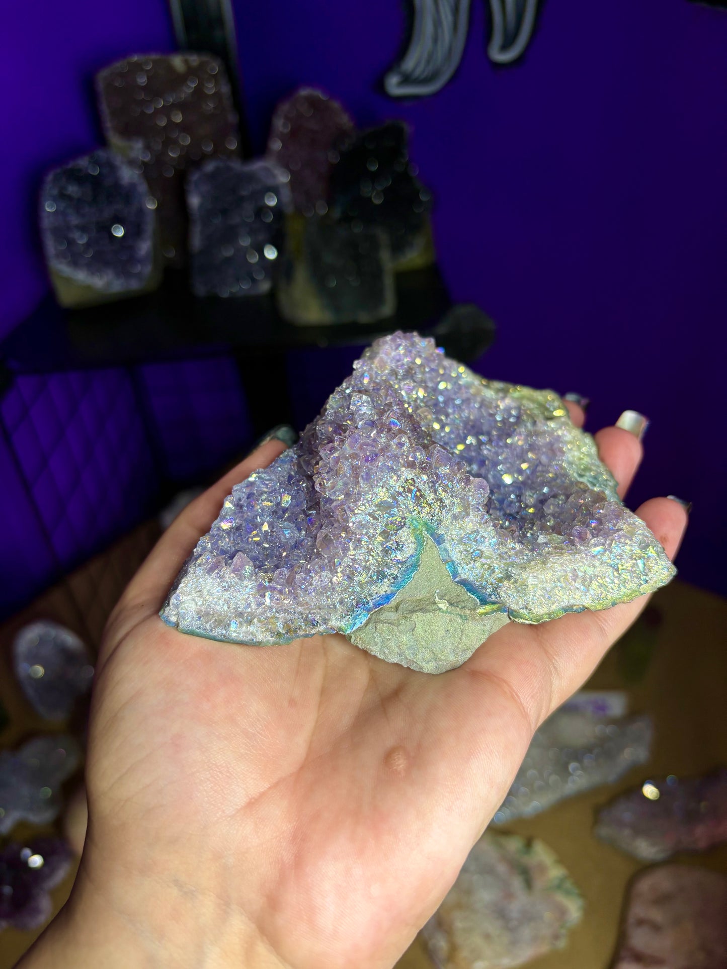 Aura amethyst druzy bed