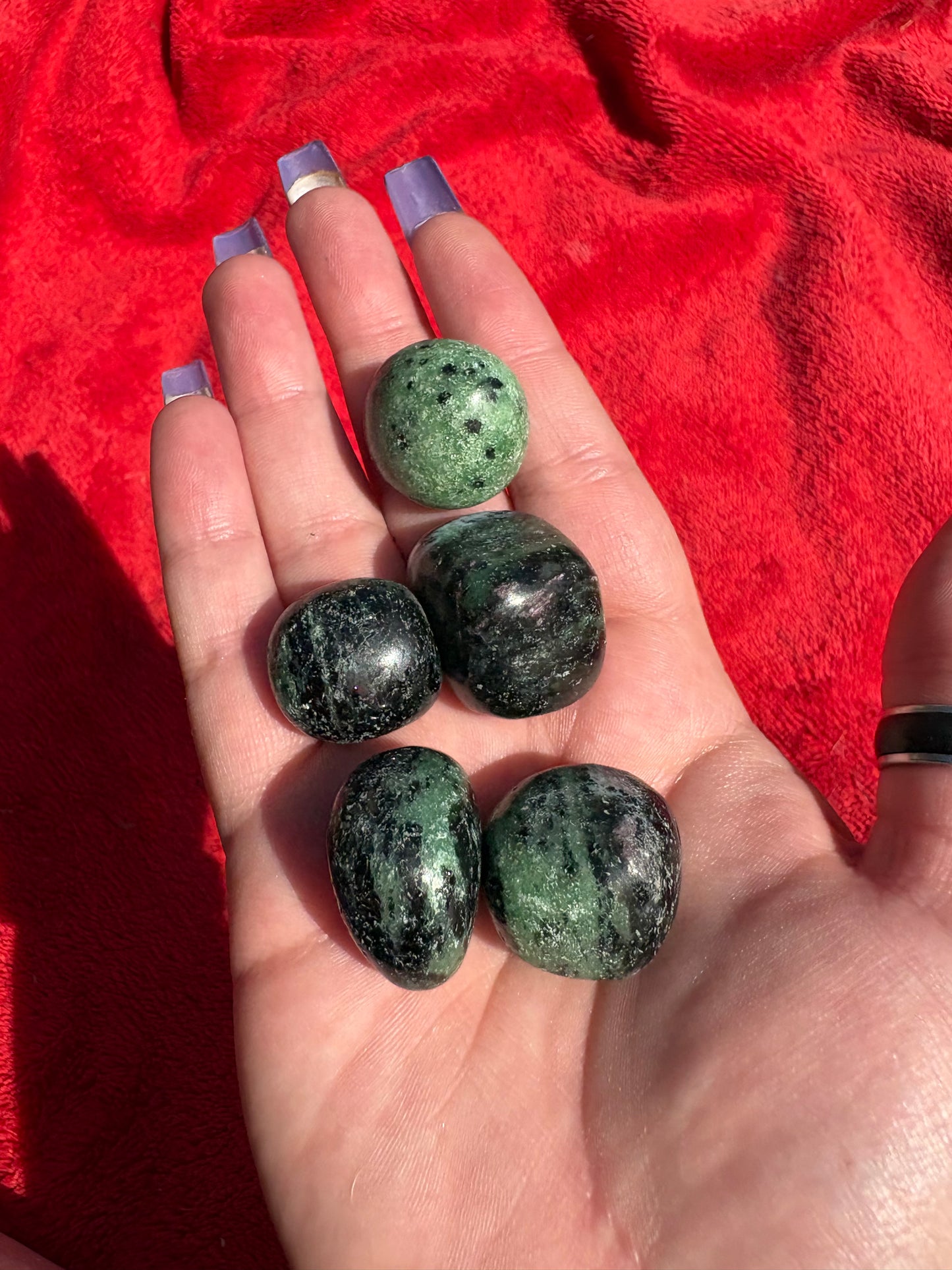 Crystal tumble stones