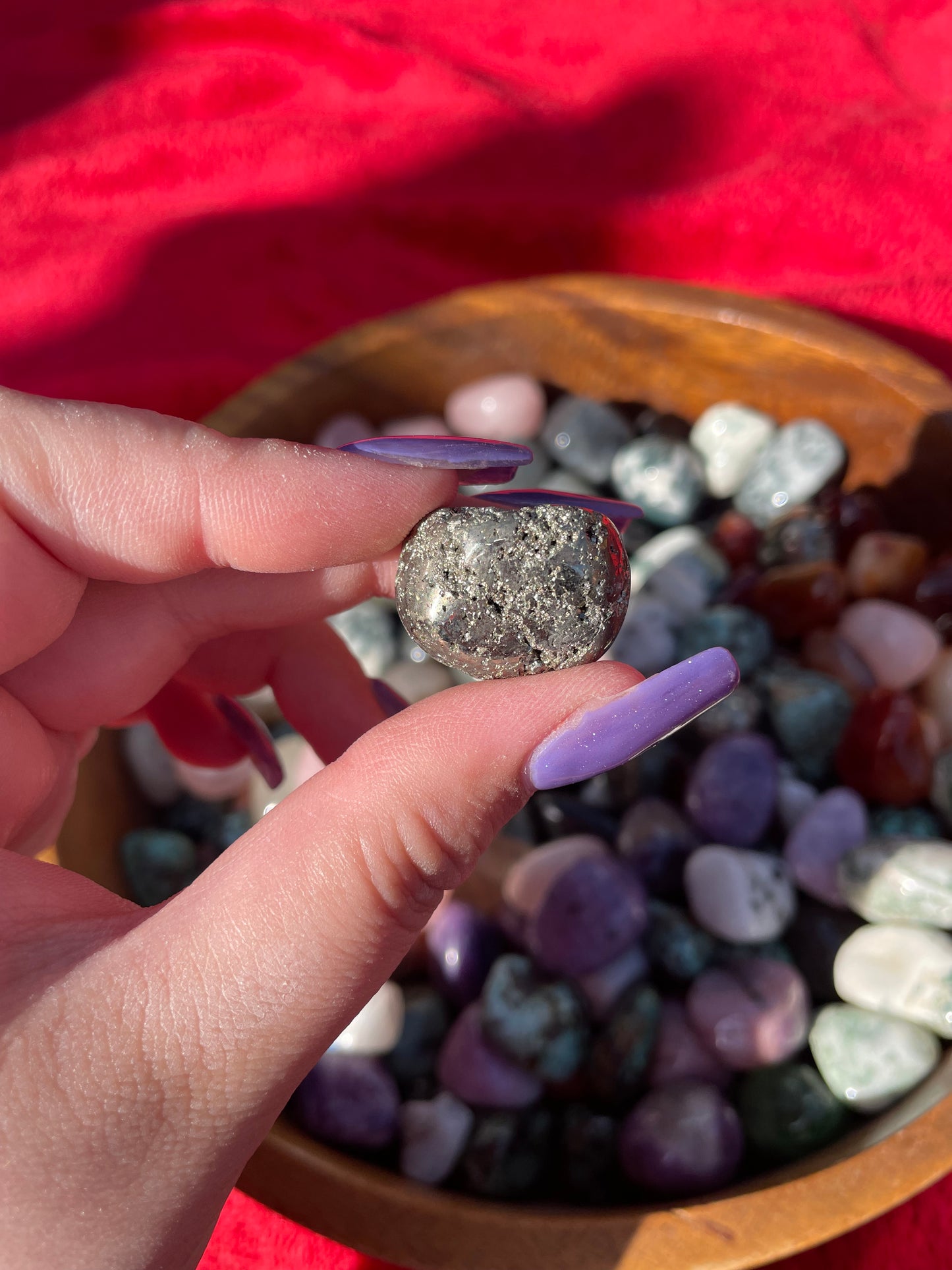 Crystal tumble stones