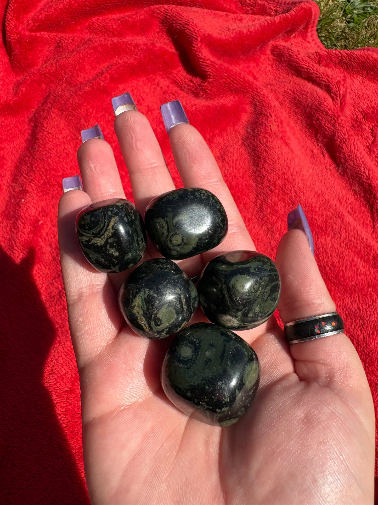 Crystal tumble stones